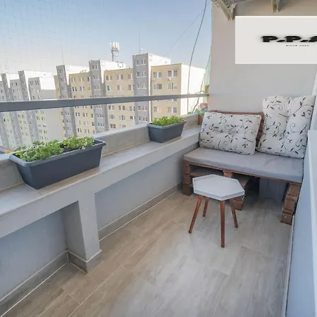 Luxusny Apartman S Klimatizaciou شقة *
